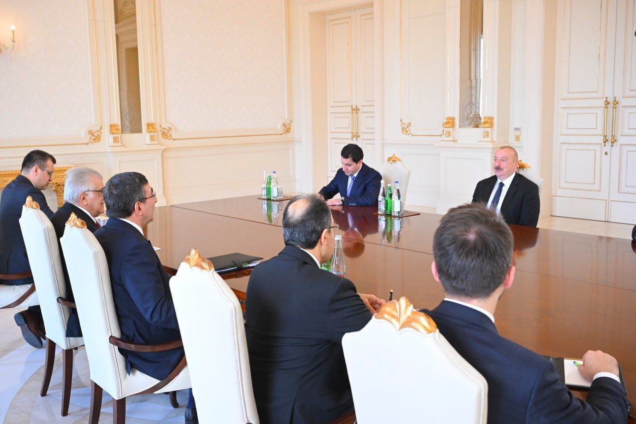 İlham Əliyev Türkiyənin vitse-prezidentini qəbul edib - FOTO/VİDEO - foto 3