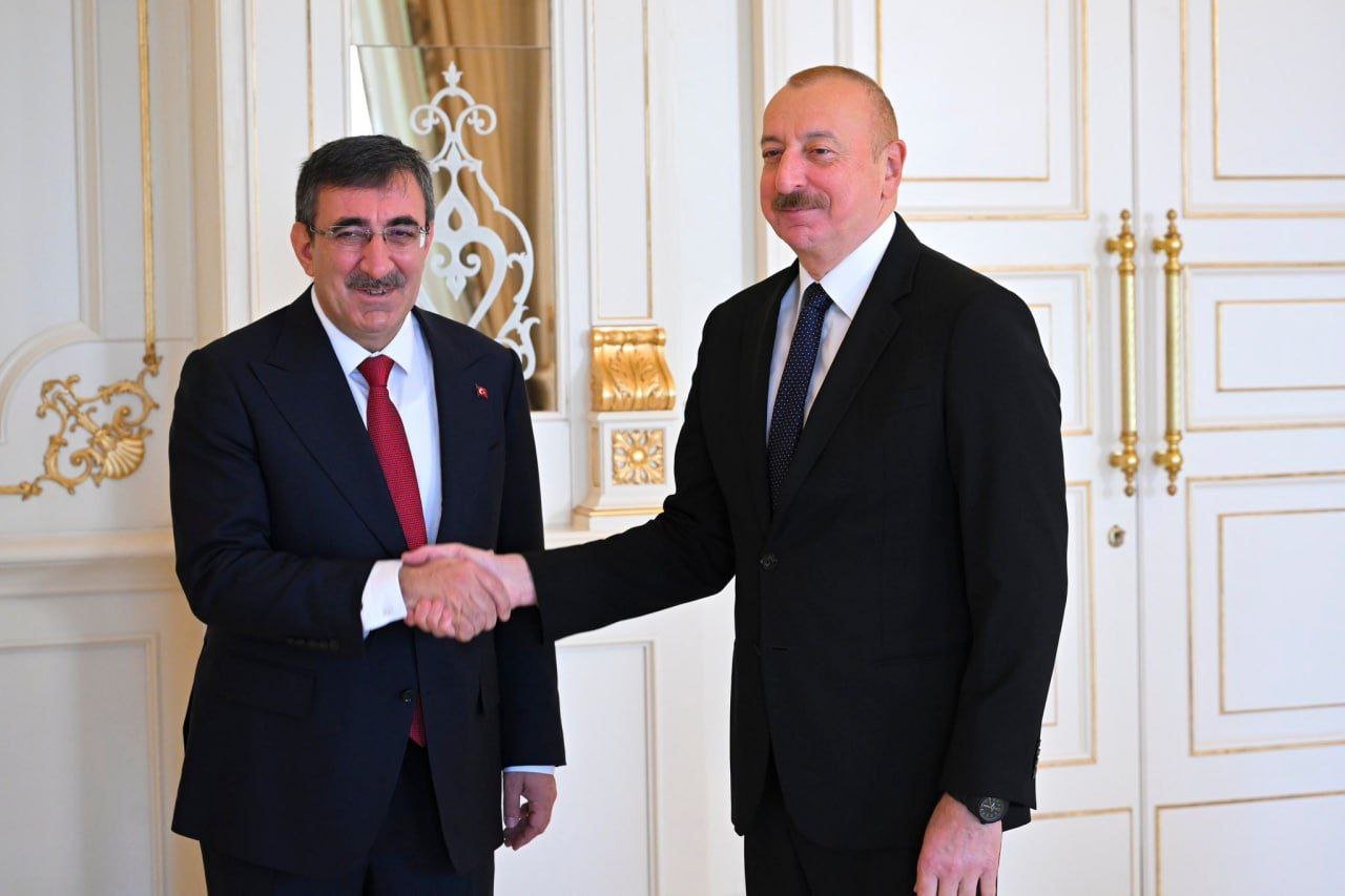 İlham Əliyev Türkiyənin vitse-prezidentini qəbul edib - FOTO/VİDEO - foto 1