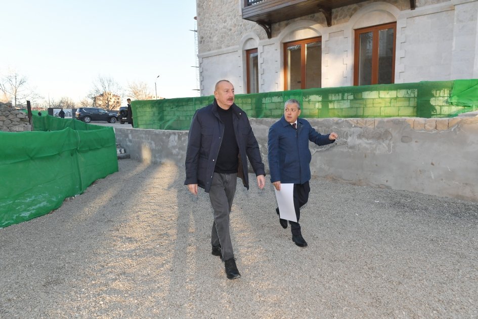 Prezident Şuşada tikinti işləri ilə tanış olub - FOTO - foto 1