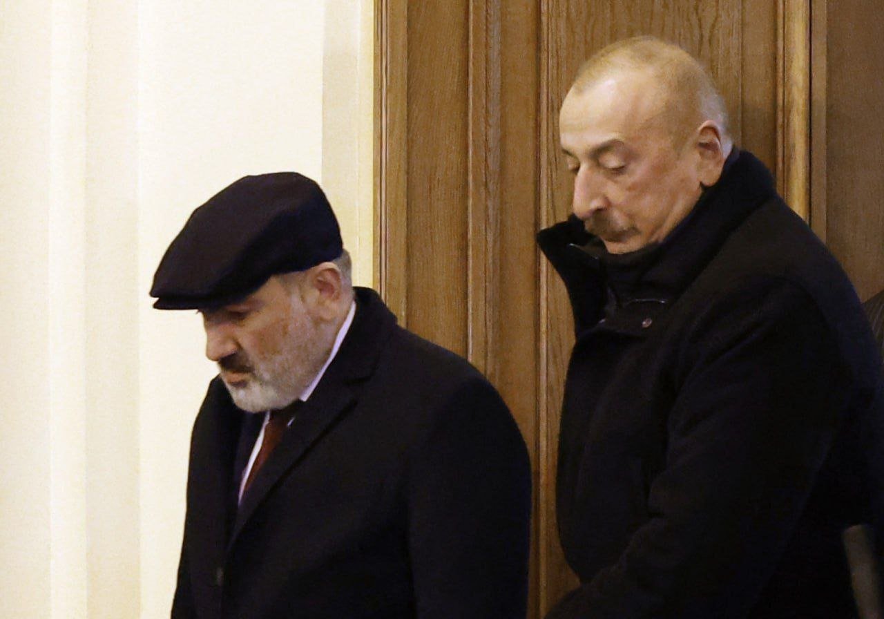 İlham Əliyev və Paşinyan Peterhof sarayını birgə TƏRK ETDİLƏR - VİDEO - foto 1