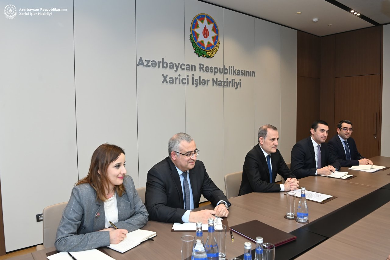 Azərbaycan və UNICEF arasında cari regional vəziyyət MÜZAKİRƏ EDİLİB - FOTO - foto 1