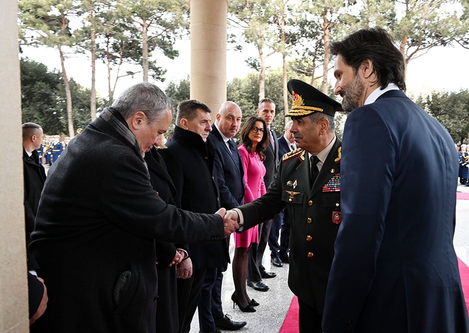 Azərbaycan və Slovakiya arasında hərbi sahədə müzakirələr aparılıb - FOTO/VİDEO - foto 3