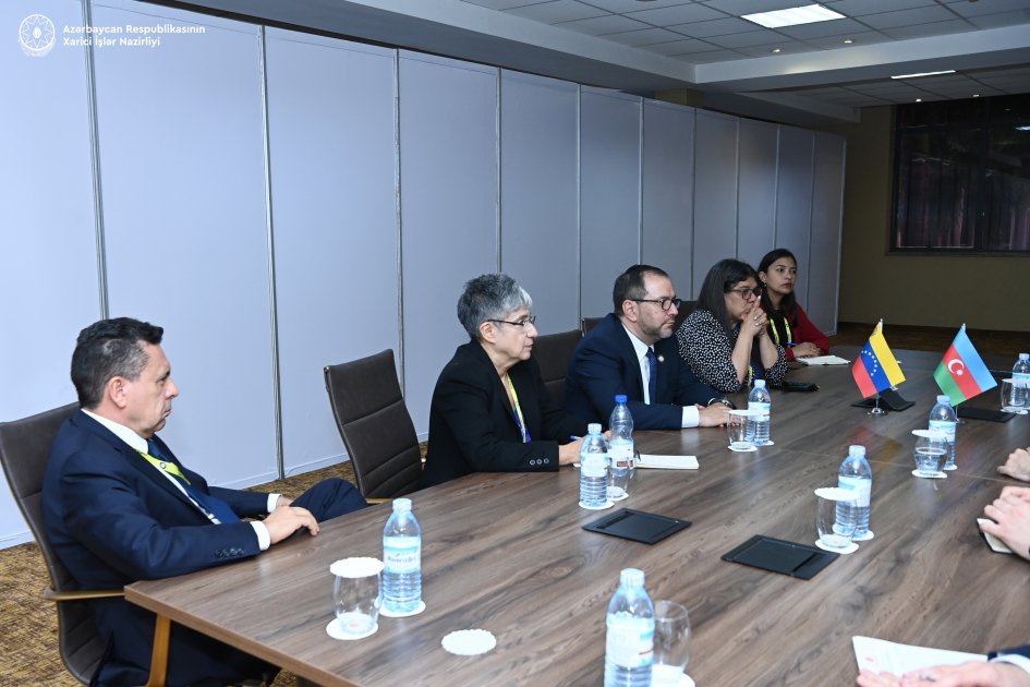 Azərbaycanla Venesuela arasında siyasi məsləhətləşmələr haqqında fikir mübadiləsi aparılıb - FOTO - foto 2