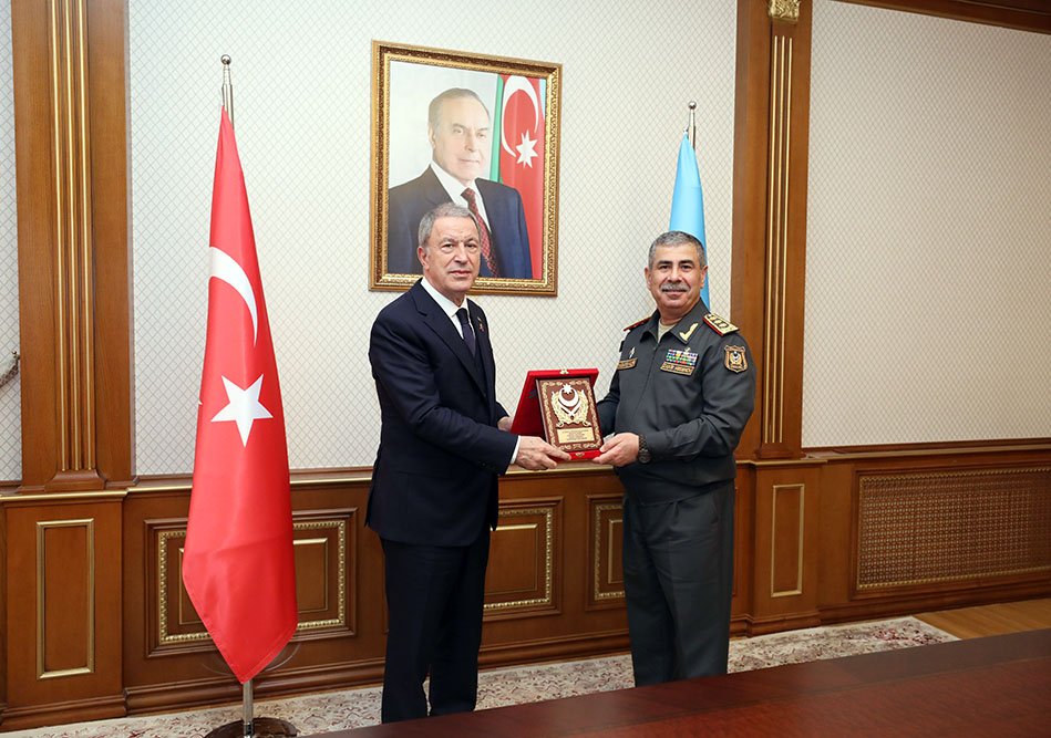 Zakir Həsənovdan Hulusi Akara: "Hərbi əməkdaşlığımız yüksələn xətlə inkişaf edir" - FOTO - foto 2