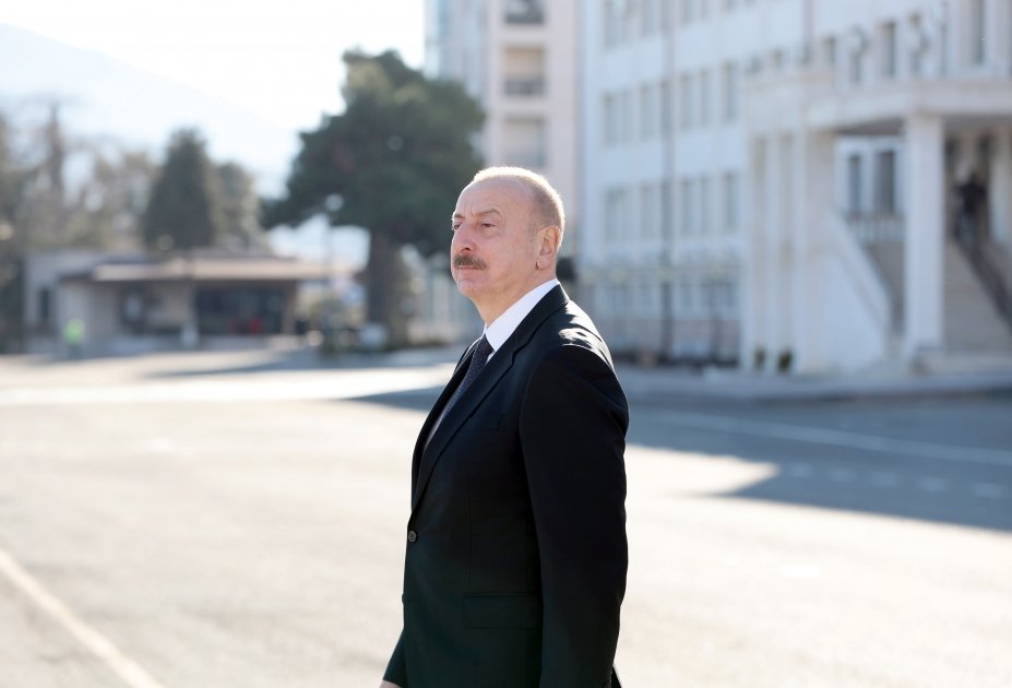 Prezident və ailəsi XANKƏNDİDƏ - FOTO/VİDEO - foto 19