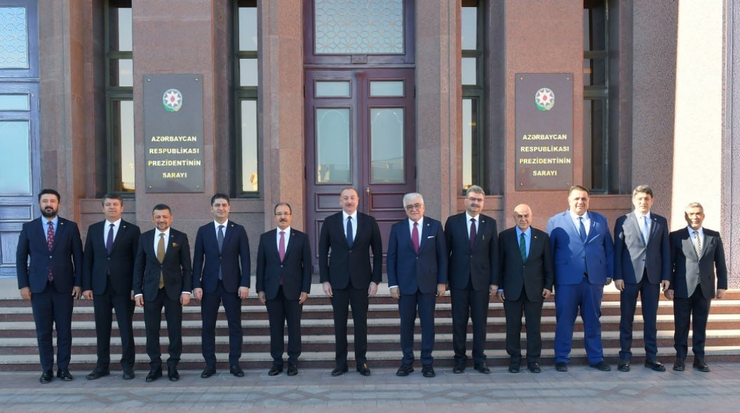 İlham Əliyev türkiyəli deputatları qəbul etdi - FOTO - foto 1