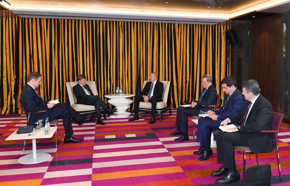 İlham Əliyevin Bundestaqın Almaniya-Cənubi Qafqaz parlament qrupunun sədri ilə görüşü olub - FOTO/VİDEO - foto 2