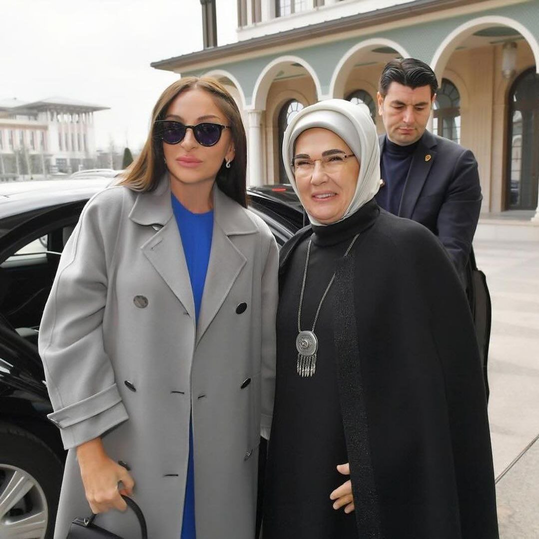 Mehriban Əliyeva Əminə Ərdoğanla görüşüb - FOTO - foto 4