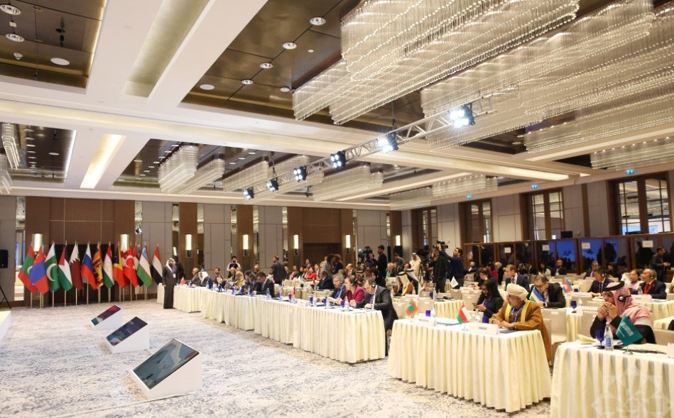 Asiya Parlament Assambleyasının 14-cü plenar sessiyası komitə iclasları ilə davam etdirilib - FOTO - foto 3