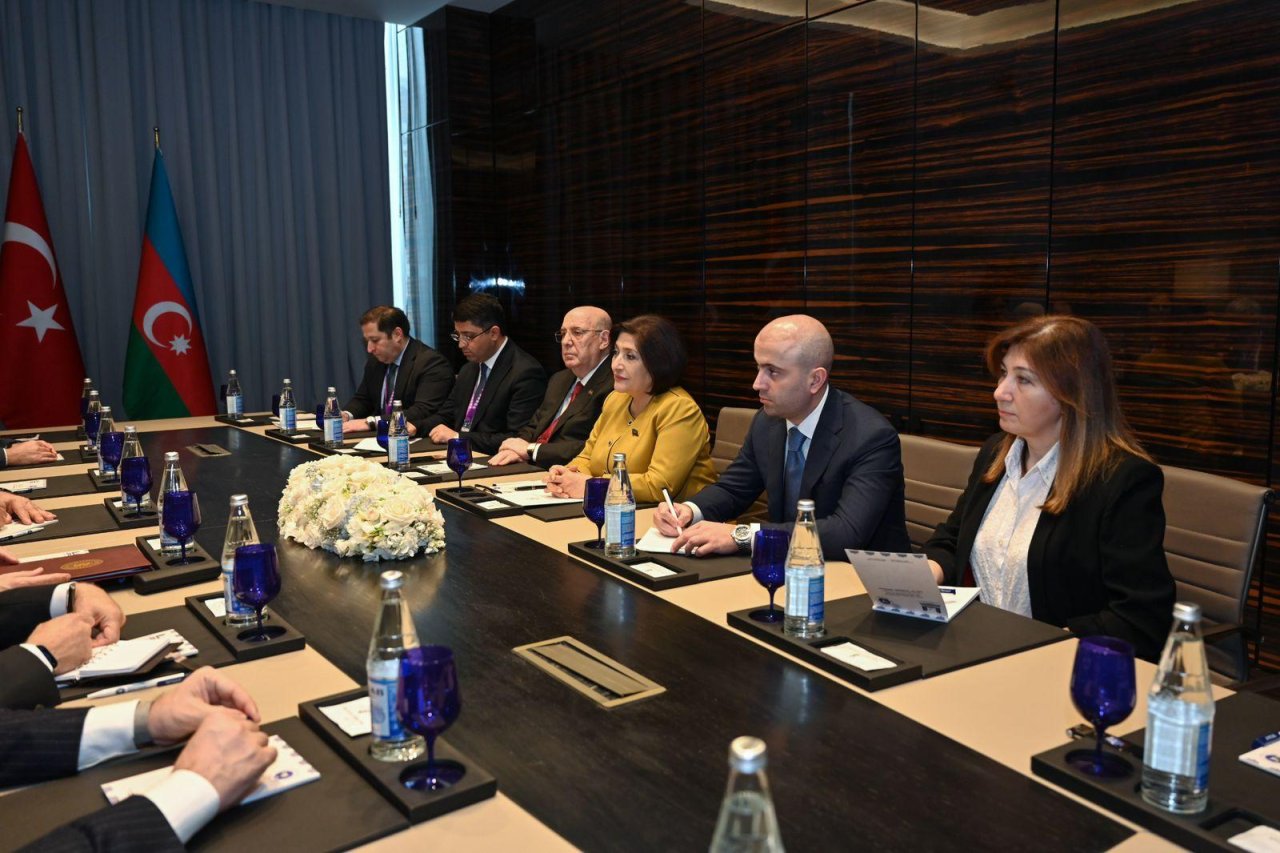 Azərbaycan və Türkiyə parlamentlərinin sədrləri arasında görüş keçirilib - FOTO - foto 1