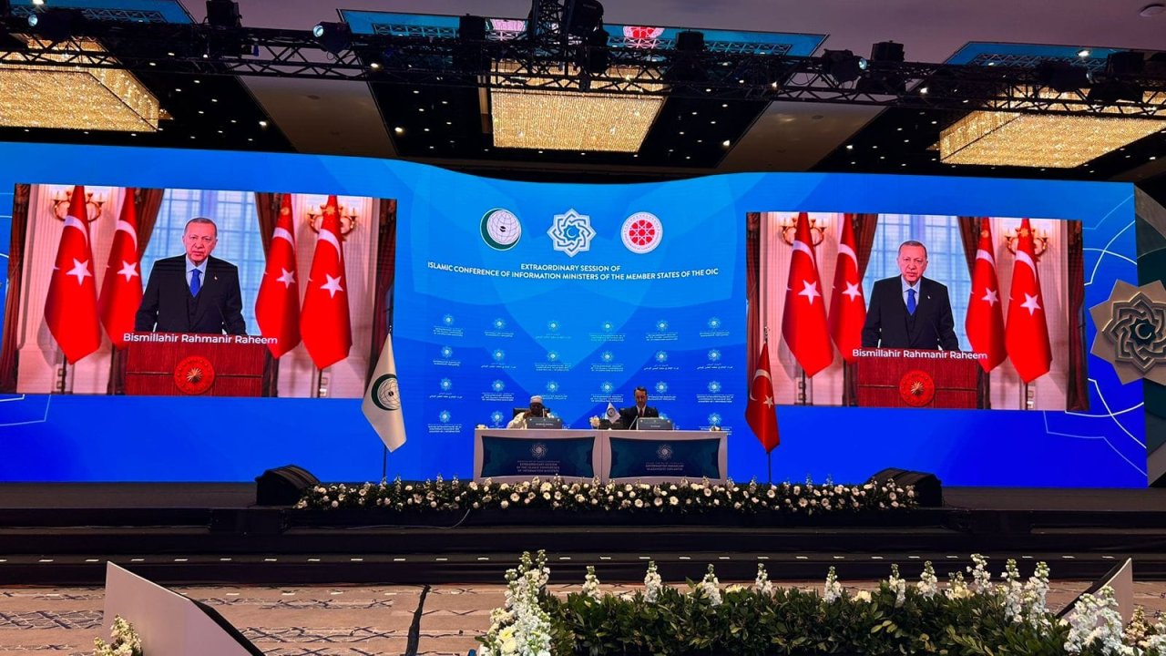Azərbaycan İƏT-in İstanbuldakı nazirlər konfransının sessiyasında təmsil olunub - FOTO - foto 4