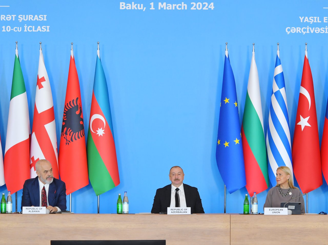 Prezident Bakıda keçirilən iclasda iştirak edib - FOTO/VİDEO - foto 15