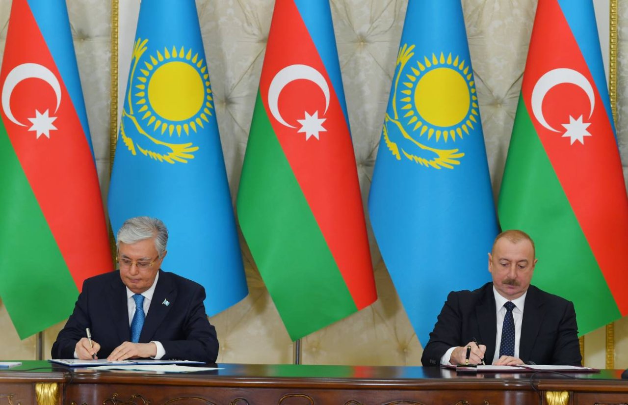 Azərbaycan-Qazaxıstan sənədlərinin imzalanması mərasimi KEÇİRİLDİ - FOTO - foto 1
