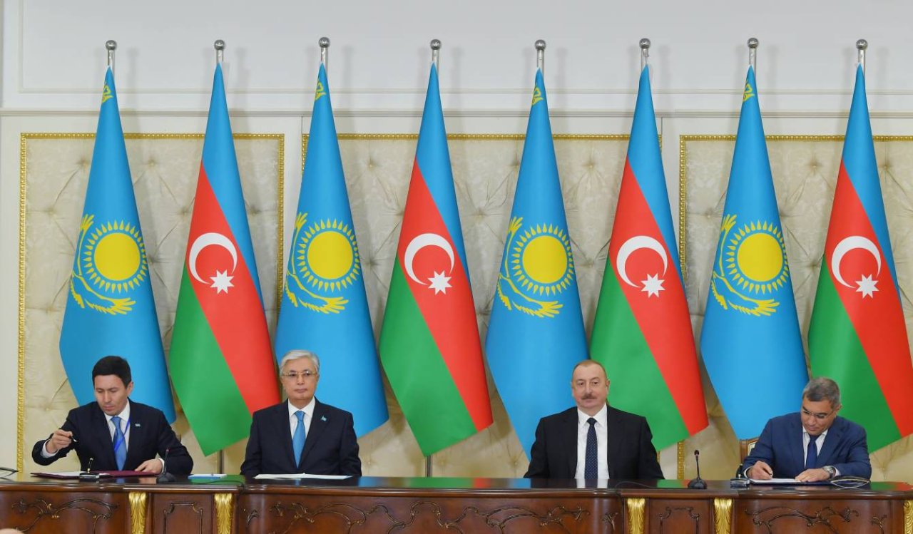 Azərbaycan-Qazaxıstan sənədlərinin imzalanması mərasimi KEÇİRİLDİ - FOTO - foto 6
