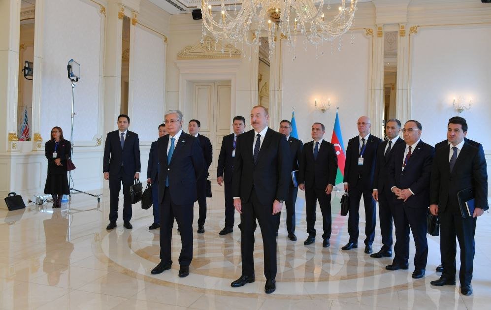 Azərbaycan və Qazaxıstan prezidentləri konteyner qatarının gəlişi mərasimini izlədilər - FOTO/VİDEO - foto 1