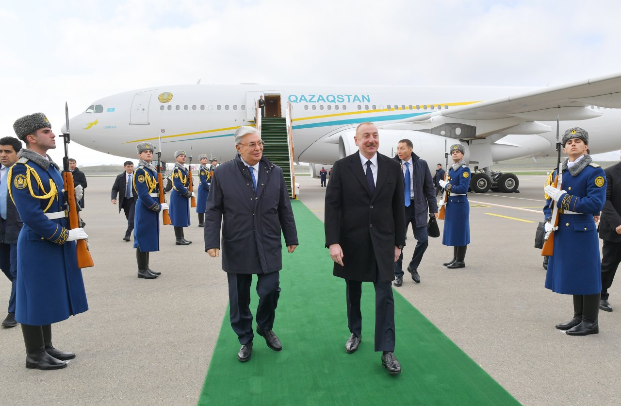 İlham Əliyev Tokayevi Füzulidə qarşıladı - FOTO/VİDEO - foto 2