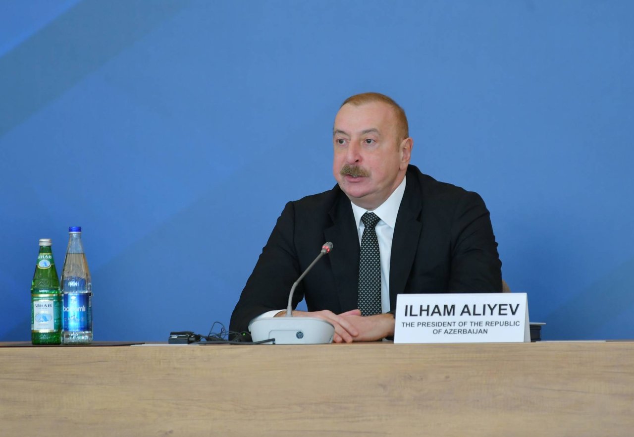 İlham Əliyev XI Qlobal Bakı Forumunda iştirak edib - FOTO/VİDEO - foto 7