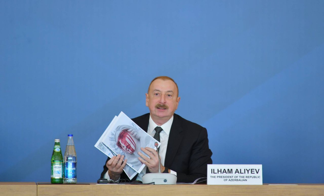 İlham Əliyev XI Qlobal Bakı Forumunda iştirak edib - FOTO/VİDEO - foto 11
