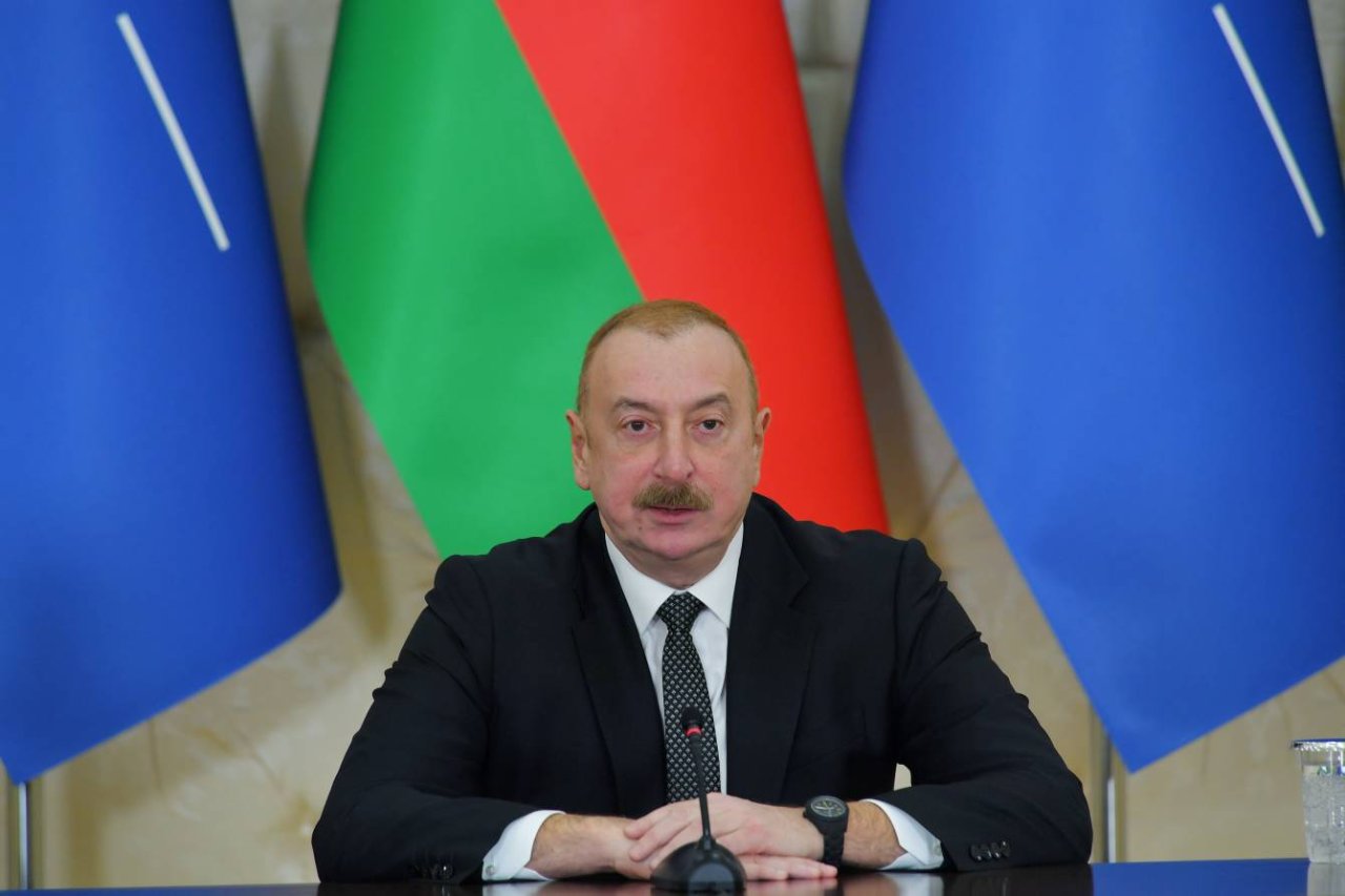 İlham Əliyev və Yens Stoltenberq mətbuata bəyanatla çıxış ediblər - FOTO - foto 7