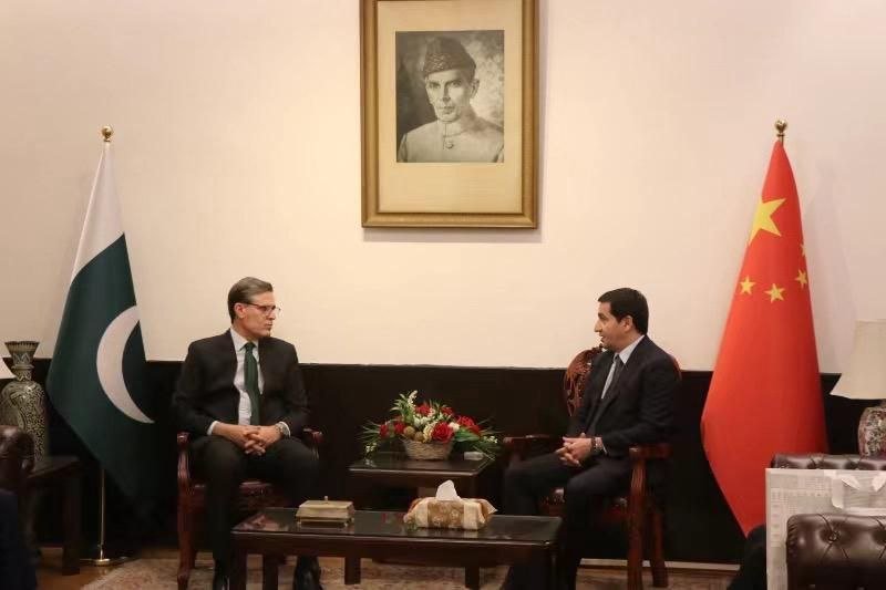Hikmət Hacıyev Pakistanın Çindəki səfiri ilə görüşdü – FOTO  - foto 1
