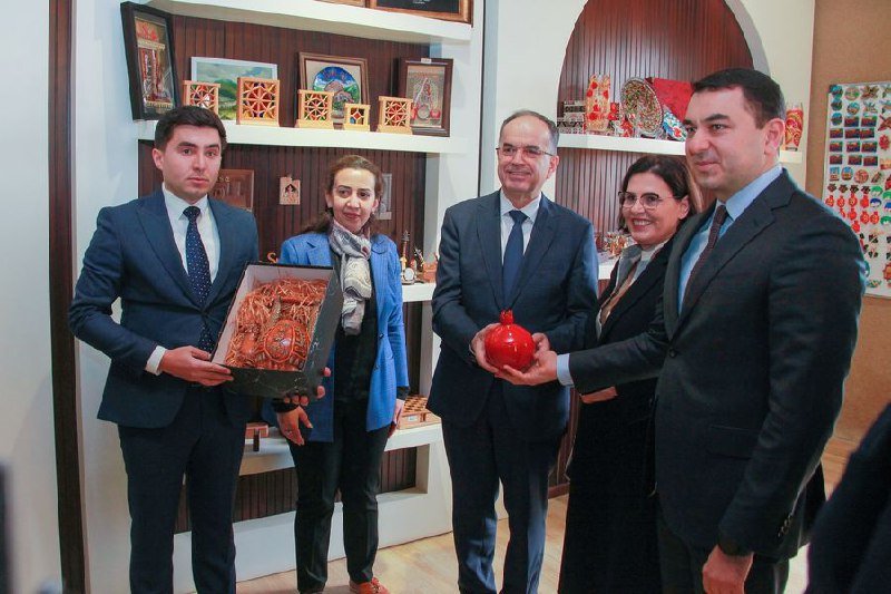 Albaniya Prezidentinin Şəki təəssüratları - FOTO - foto 4