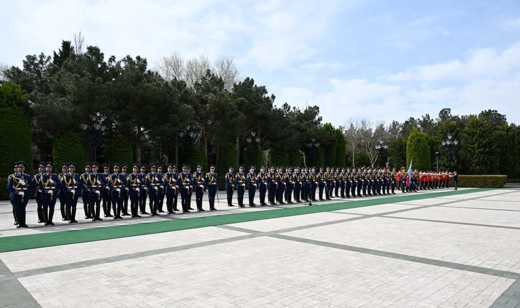 Konqo Prezidentinin Bakıda rəsmi qarşılanma mərasimi oldu - FOTO - foto 7