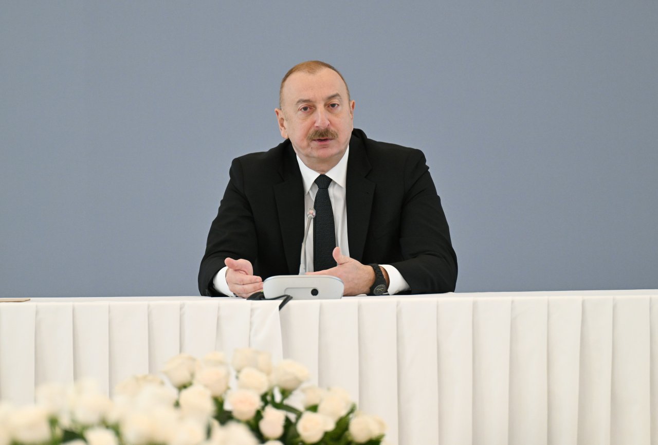 Prezident ADA Universitetində beynəlxalq forumda iştirak edib - FOTO/VİDEO - foto 6