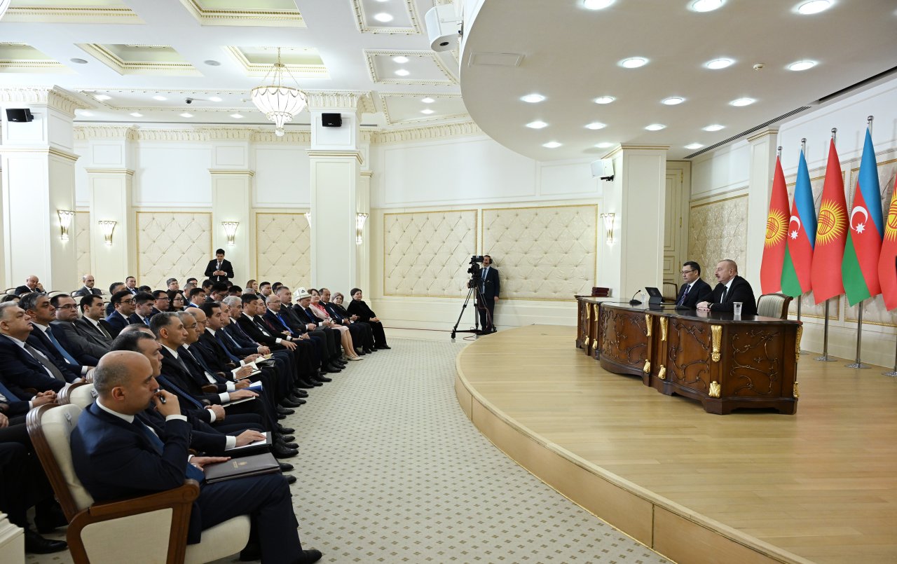 İlham Əliyev və Sadır Japarov mətbuata bəyanatlarla çıxış ediblər – FOTO/VİDEO - foto 8