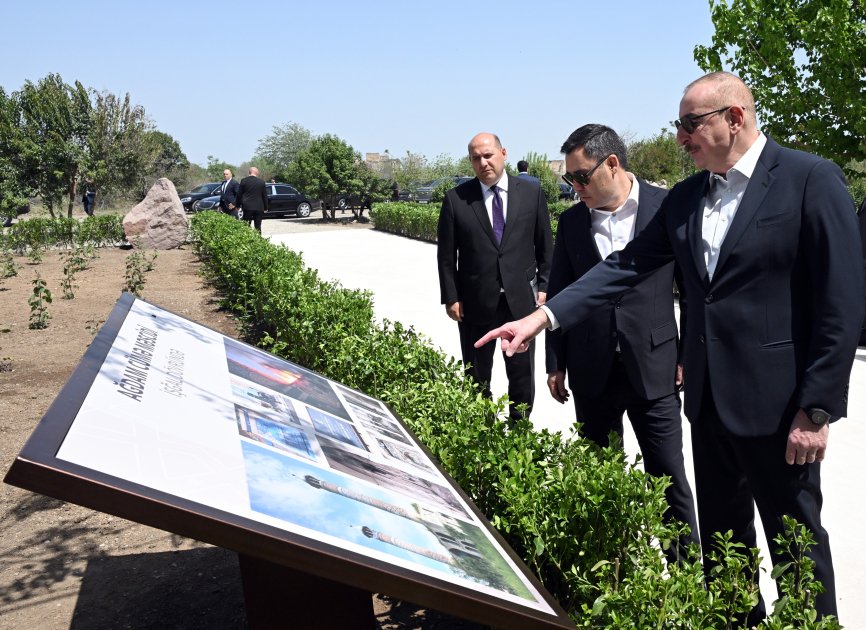 İlham Əliyev və Sadır Japarov Ağdam Cümə məscidinin açılışında iştirak ediblər - FOTO/VİDEO - foto 4
