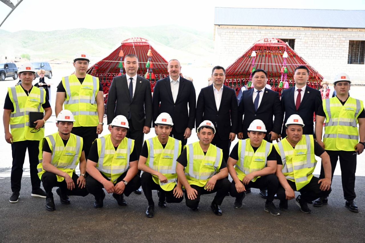 Ağdamda Xıdırlı kənd tam orta məktəbinin təməlqoyma mərasimi keçirildi - FOTO/VİDEO - foto 10