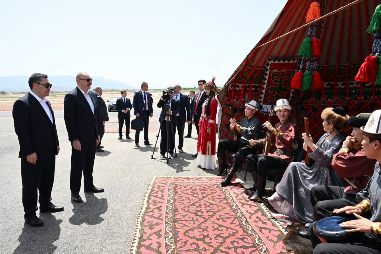Ağdamda Xıdırlı kənd tam orta məktəbinin təməlqoyma mərasimi keçirildi - FOTO/VİDEO - foto 7