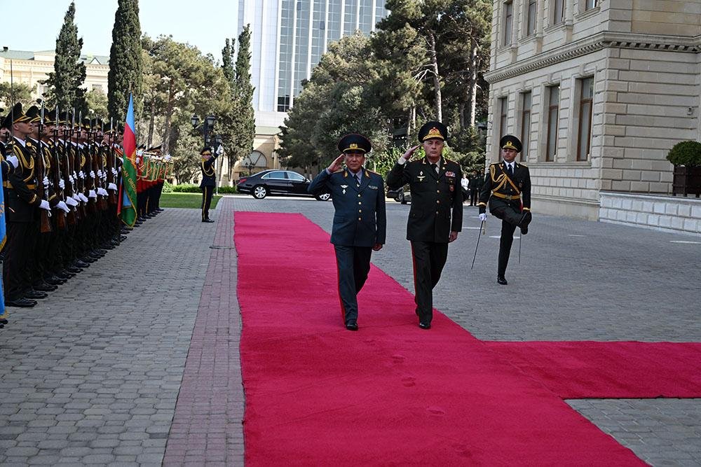 Azərbaycan ilə Qazaxıstan arasında hərbi əməkdaşlığın inkişaf perspektivləri müzakirə edilib - FOTO/VİDEO - foto 6