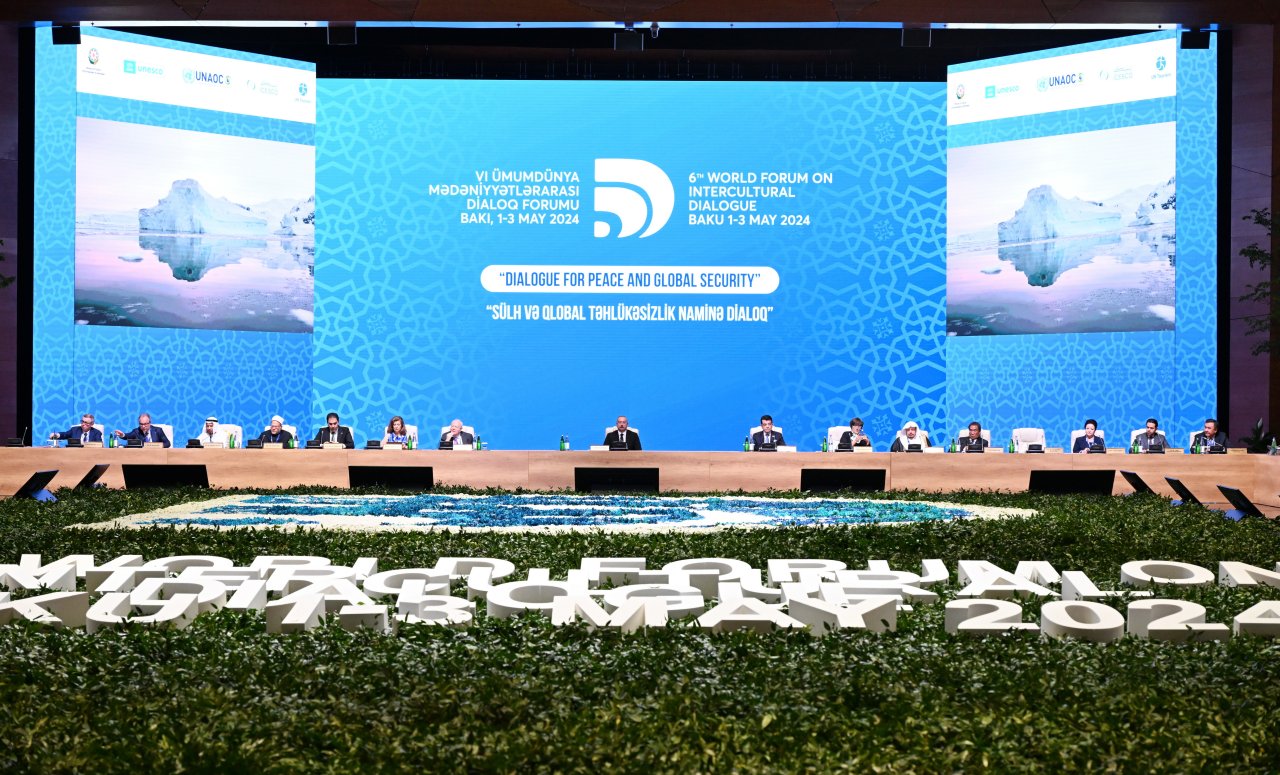 Prezident Bakıda keçirilən Forumun açılış mərasimində iştirak edib - FOTO/VİDEO   - foto 15