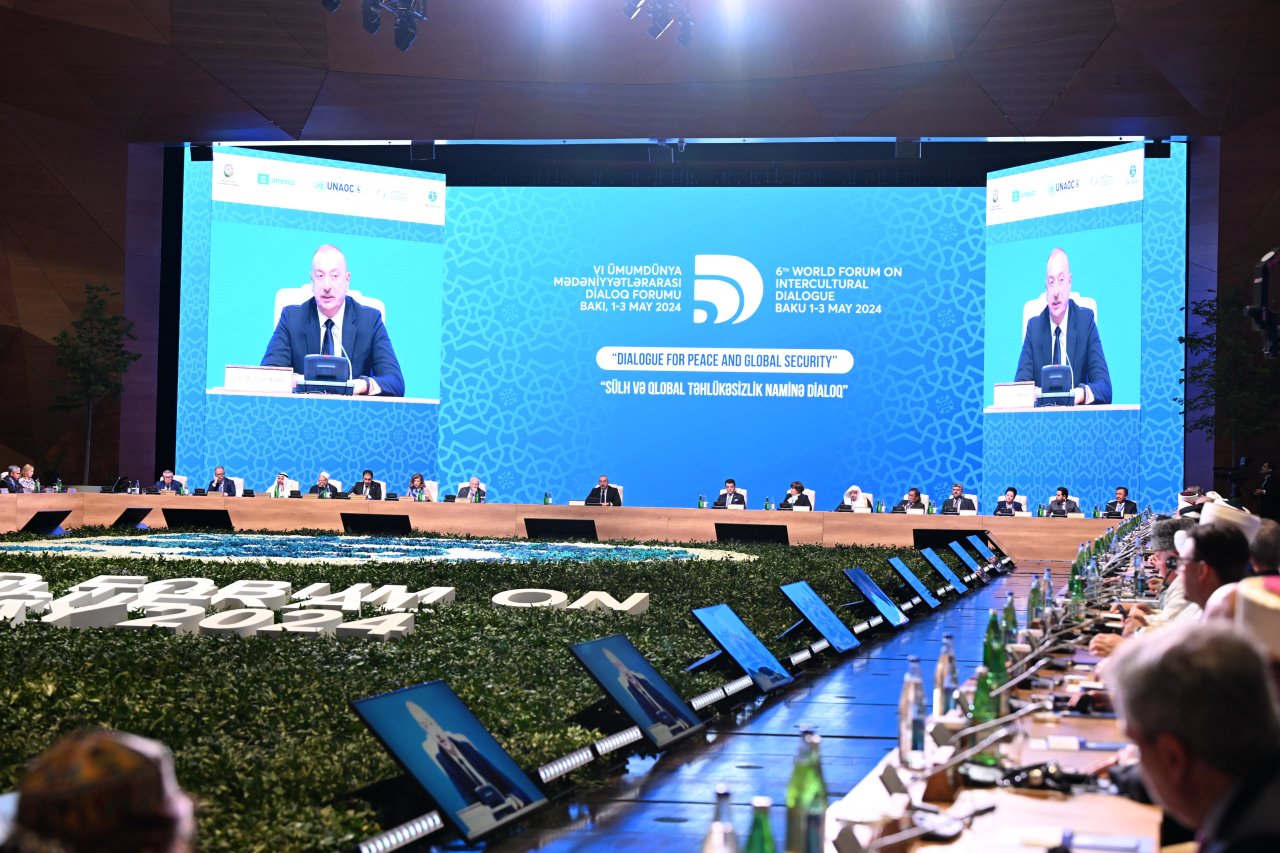 Prezident Bakıda keçirilən Forumun açılış mərasimində iştirak edib - FOTO/VİDEO   - foto 10