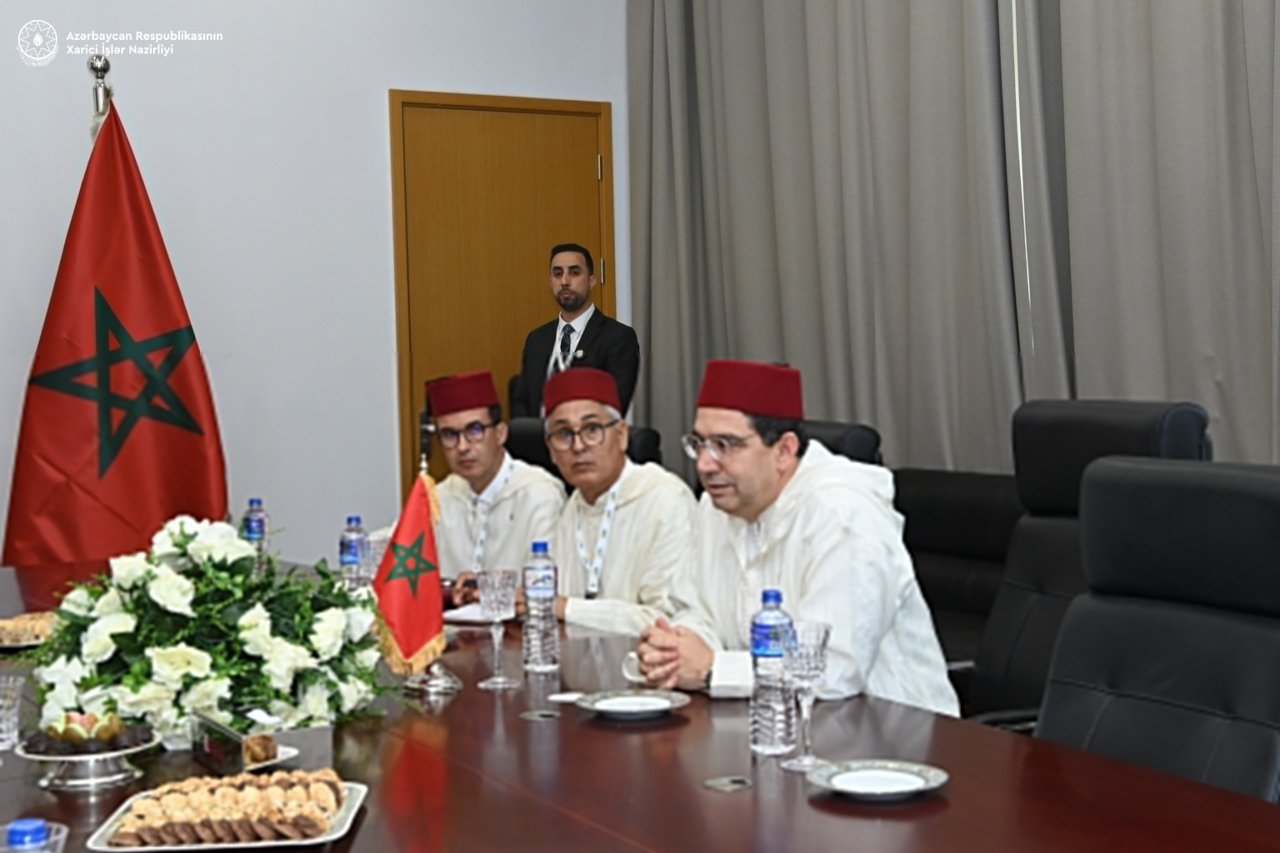 Ceyhun Bayramov mərakeşli həmkarı ilə parlamentlərarası əlaqələri müzakirə edib - FOTO - foto 2