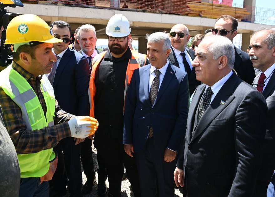 Əli Əsədov Kahramanmaraşdakı “Azərbaycan məhəlləsi”ndə - FOTO     - foto 4