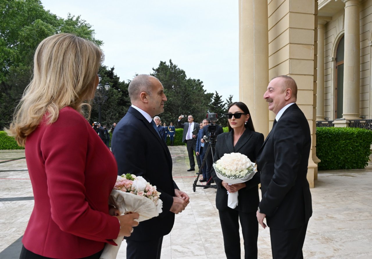 Bolqarıstan Prezidentinin rəsmi qarşılanma mərasimi oldu - FOTO/VİDEO - foto 6