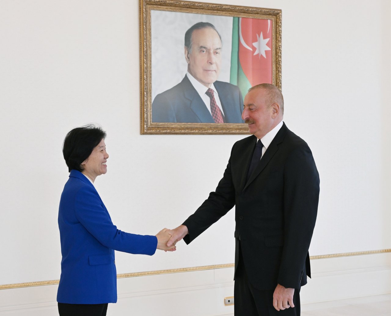 Prezident Çin Xalq Siyasi Məşvərət Şurasının Ümumçin Komitəsinin sədr müavinini qəbul edib - FOTO/VİDEO - foto 3