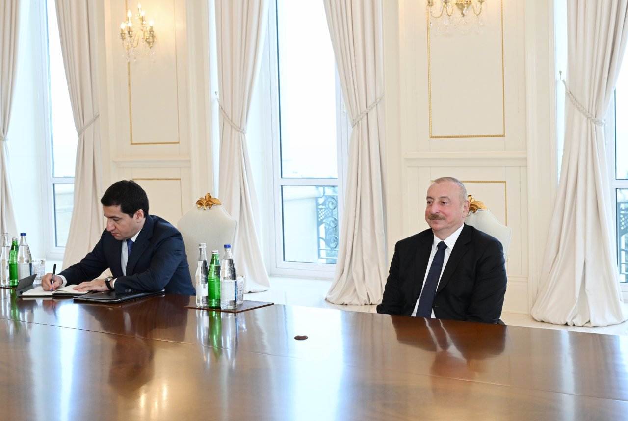 Prezident Çin Xalq Siyasi Məşvərət Şurasının Ümumçin Komitəsinin sədr müavinini qəbul edib - FOTO/VİDEO - foto 1