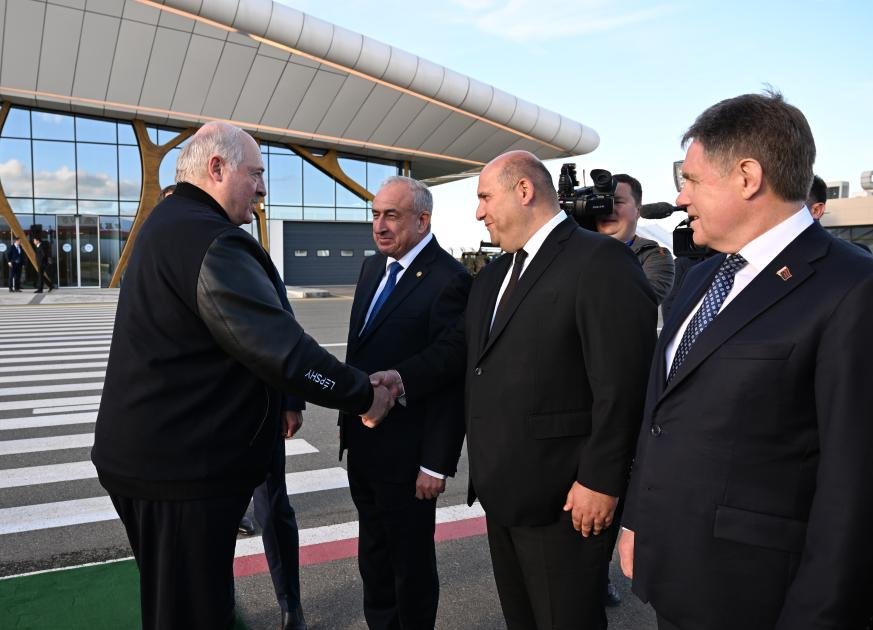 Lukaşenkonun Azərbaycana dövlət səfəri başa çatdı - FOTO - foto 3