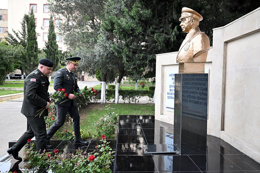 Gürcüstanın Hərbi Polis Departamentinin rəisi Azərbaycana səfər edib - FOTO - foto 1