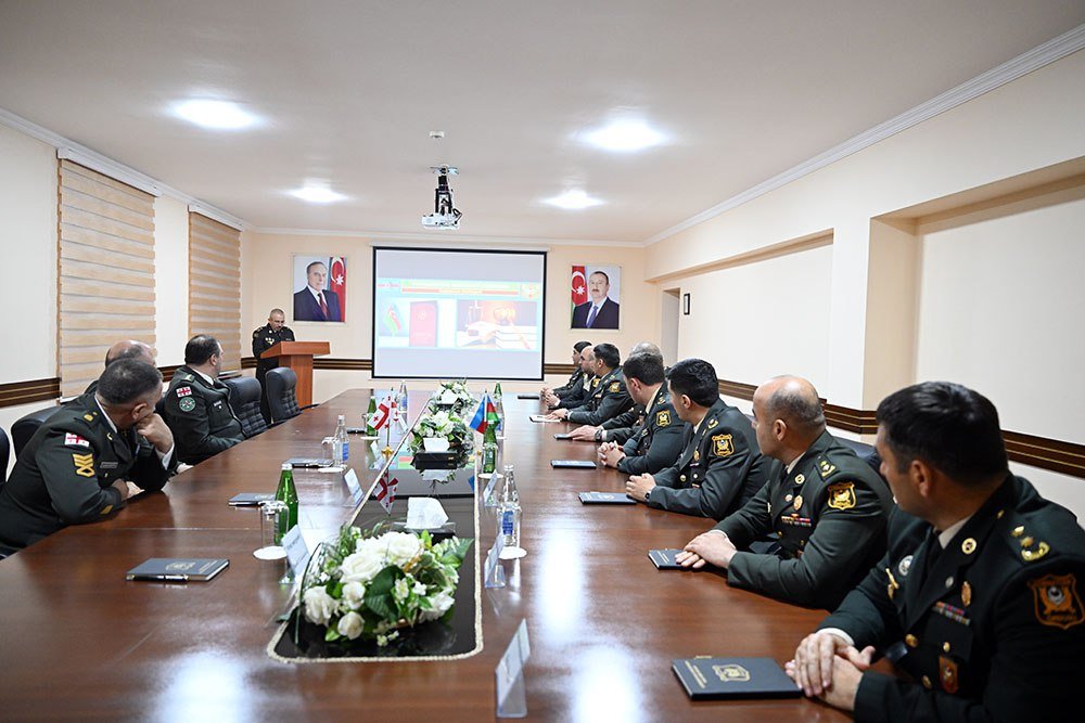 Gürcüstanın Hərbi Polis Departamentinin rəisi Azərbaycana səfər edib - FOTO - foto 2