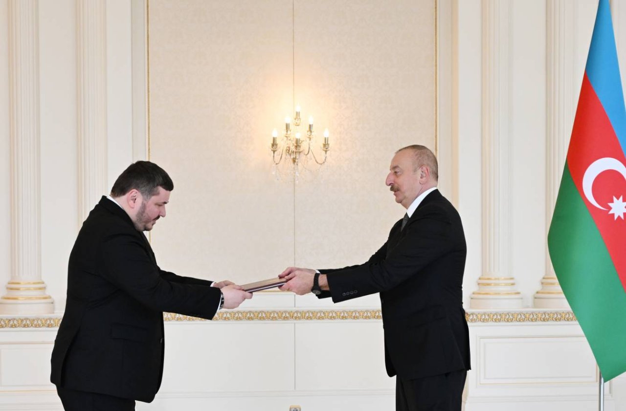 Prezident Ukraynanın yeni səfirinin etimadnaməsini qəbul etdi – FOTO - foto 2
