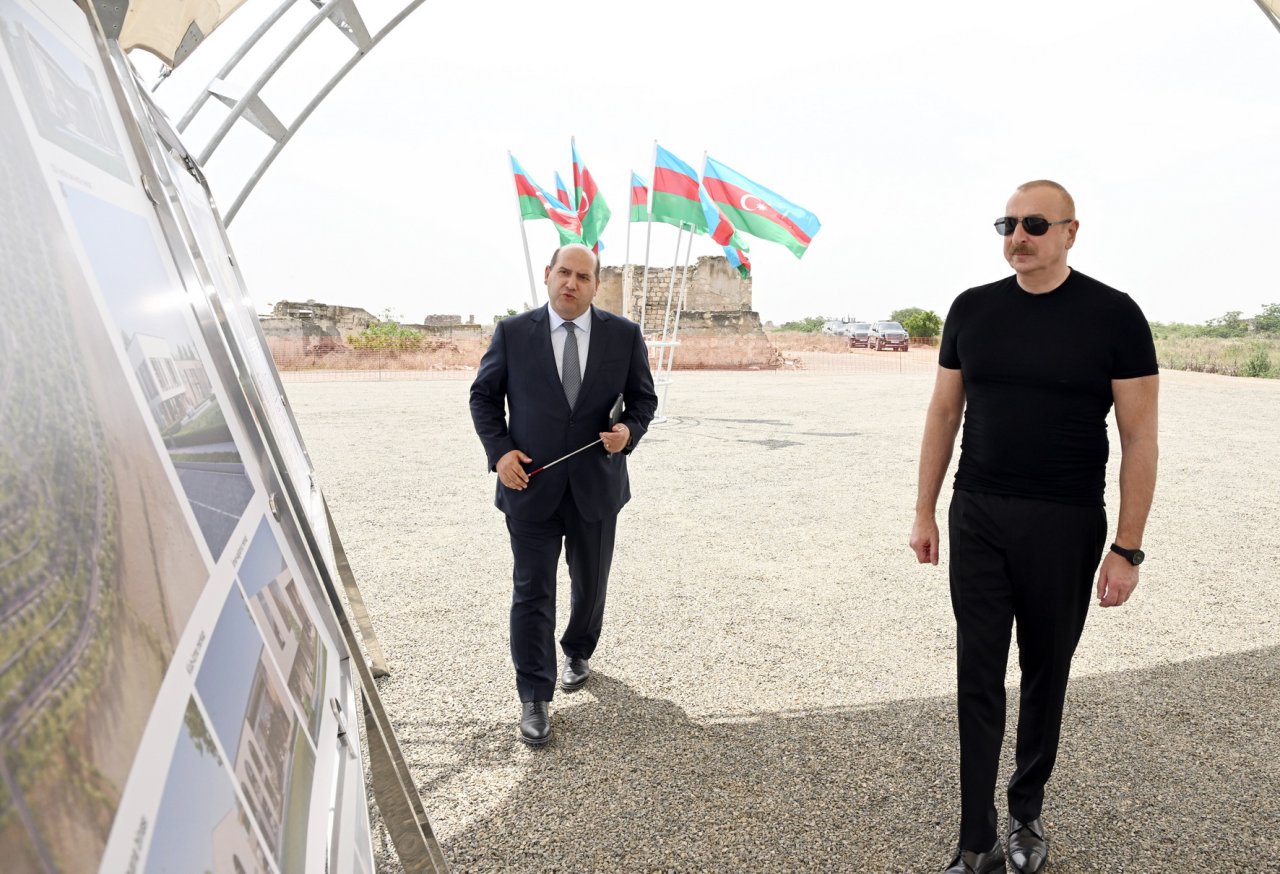 Prezident Ağdam rayonunun Nəmirli kəndinin təməlini qoyub - FOTO/VİDEO - foto 1
