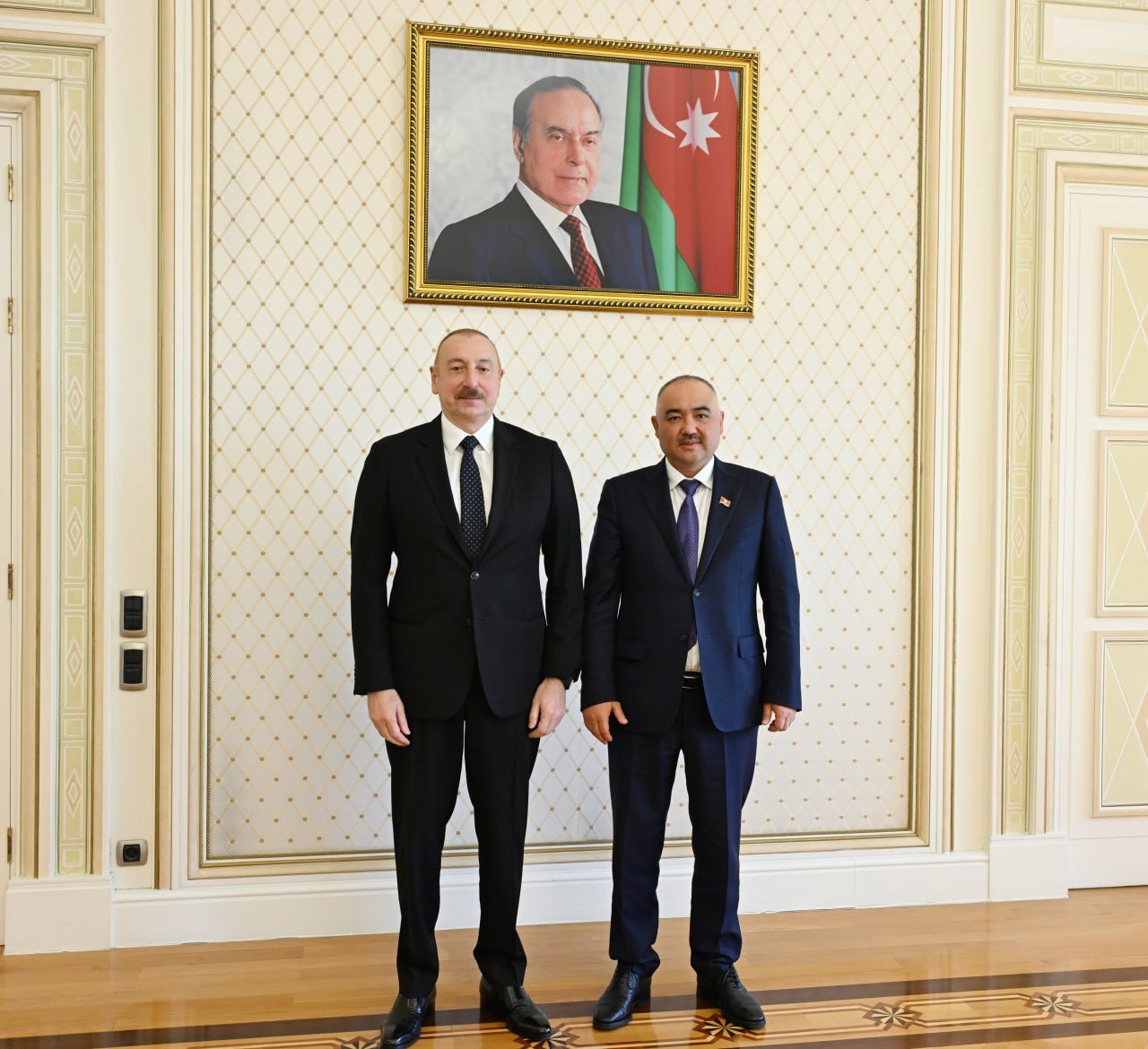 İlham Əliyev Qırğızıstanın Joqorku Keneşinin sədrini qəbul edib - FOTO/VİDEO - foto 1
