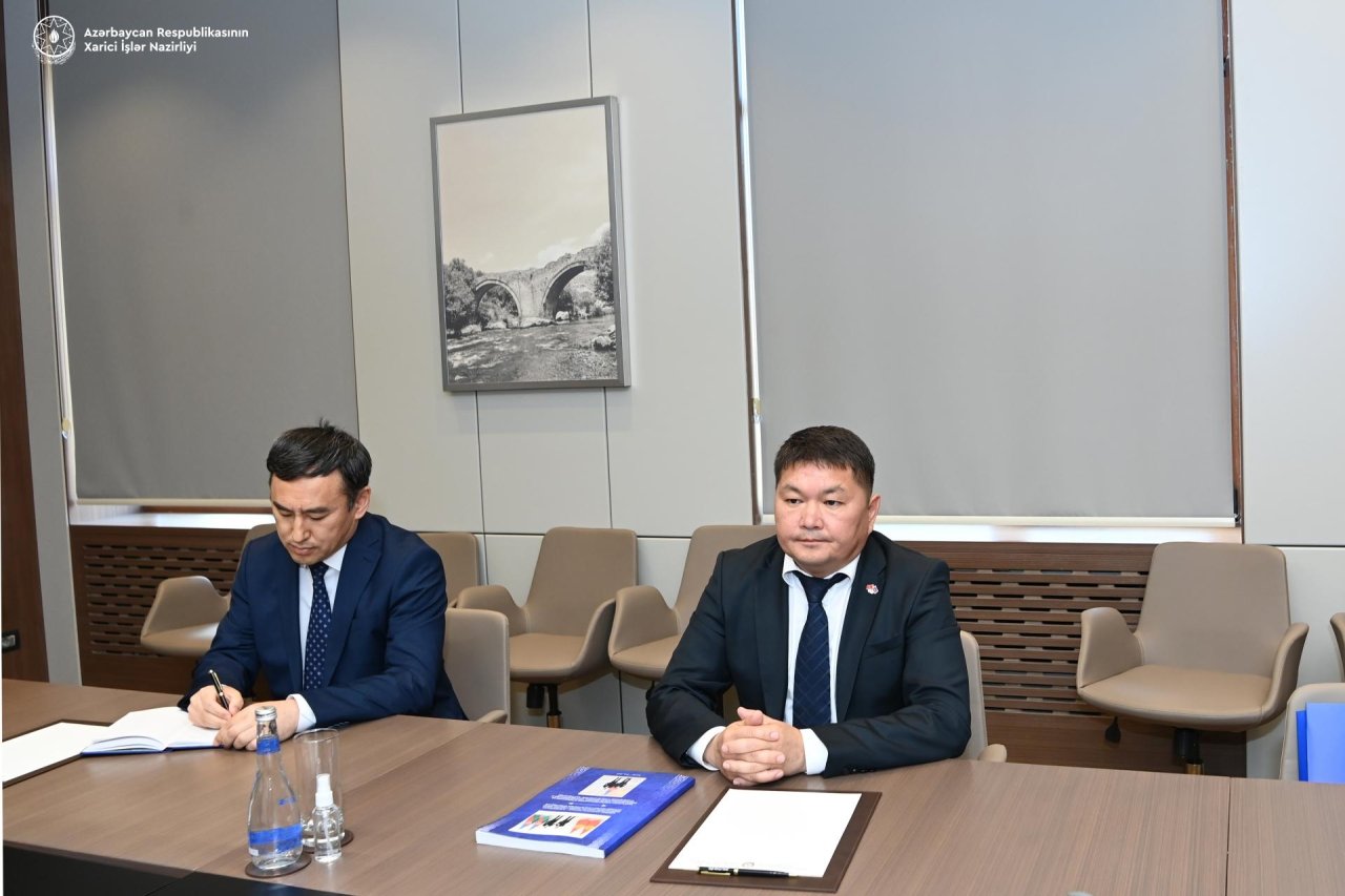 Qırğızıstan səfirinin Azərbaycandakı diplomatik missiyası başa çatdı – FOTO   - foto 1