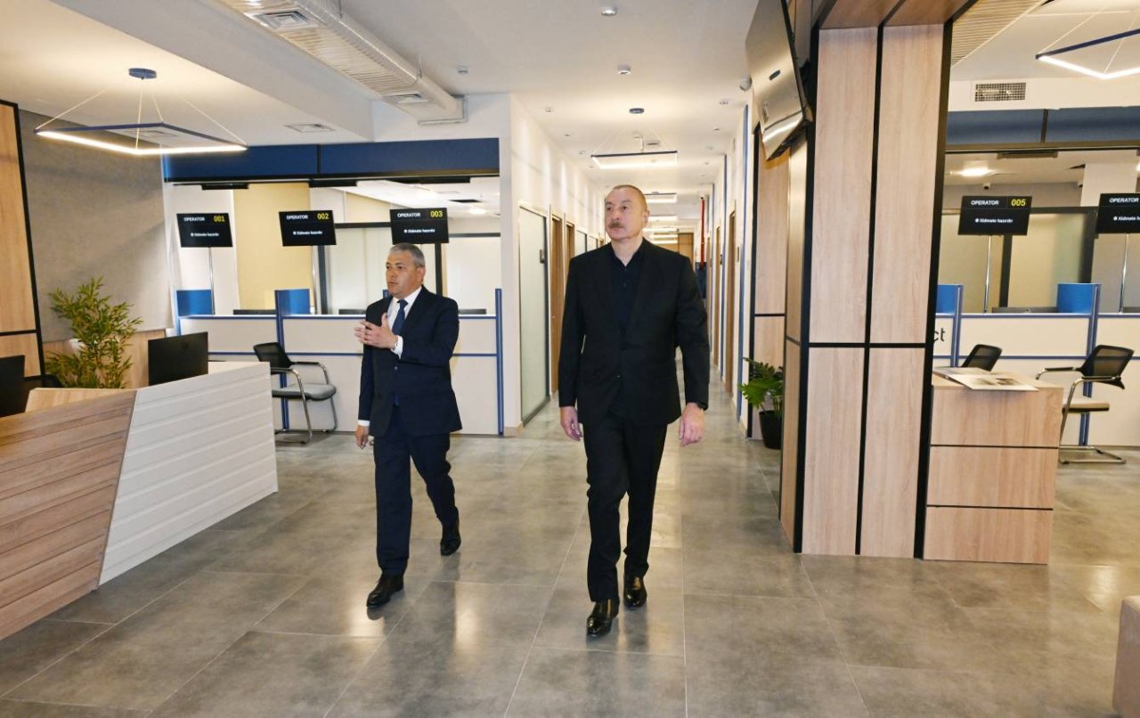 İlham Əliyev Şuşada Dövlət Xidmətləri Mərkəzinin açılışında - FOTO - foto 2