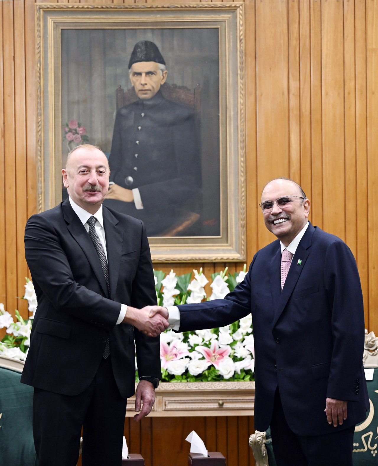 İlham Əliyevin Pakistan Prezidenti ilə geniş tərkibdə görüşü KEÇİRİLDİ - FOTO/VİDEO - foto 3