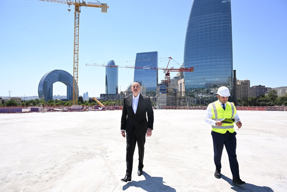 Prezident Zəfər parkında – FOTO/VİDEO - foto 1