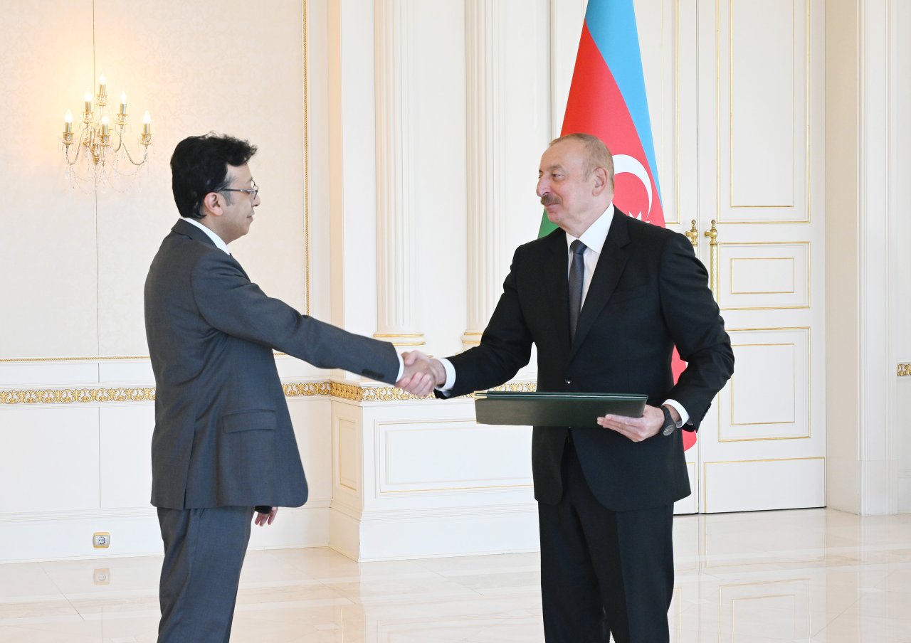 Pakistanın yeni səfiri etimadnaməsini Prezidentə təqdim etdi - FOTO - foto 2